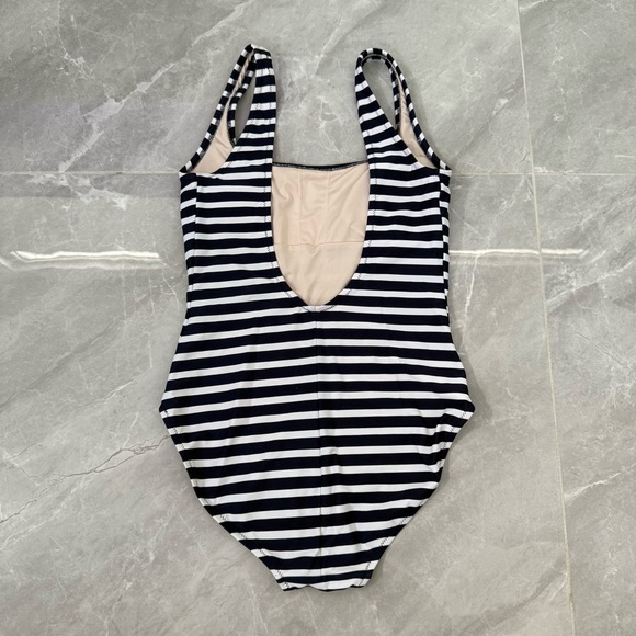 NWOT Women’s Joe Fresh Padded Striped One Piece Swimsuit Size XS - Picture 7 of 16